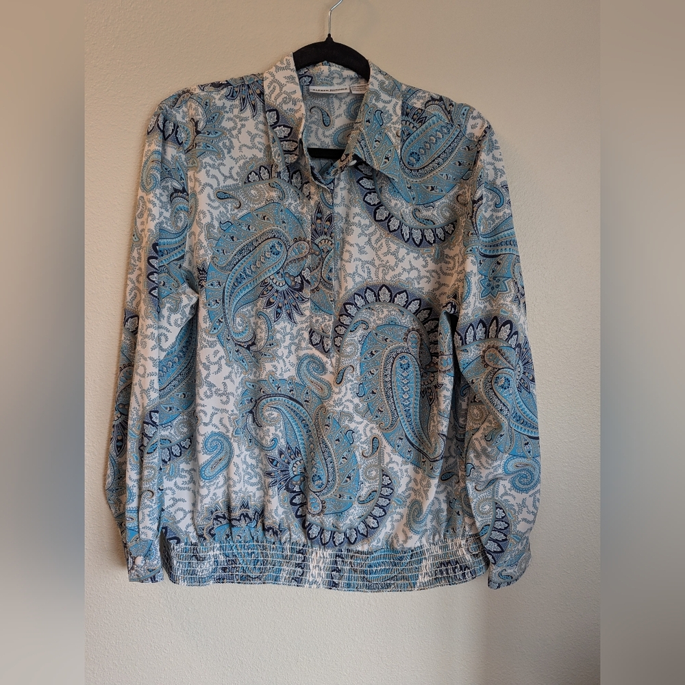 Alfred Dunner Blue and White Paisley Blouse Size 12